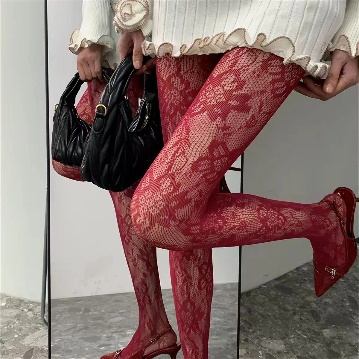 1 Pair of French Retro Burgundy Floral Lace Stockings, Sexy and Slimming, Hot Girl Street Style Fishnet Pantyhose
1 Pair of French Retro Burgundy Floral Lace Stockings, Sexy and Slimming, Hot Girl Street Style Fishnet Pantyhose