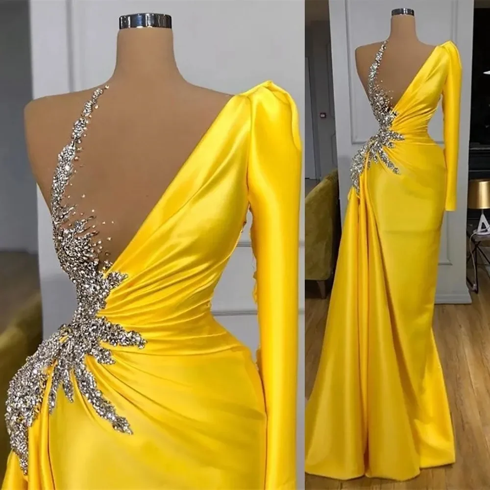 Customized Yellow One Long Sleeve Prom Dresses Sexy Illusion Beading Chic Party Dress Long vestidos Zipper Back Evening Gowns
Customized Yellow One Long Sleeve Prom Dresses Sexy Illusion Beading Chic Party Dress Long vestidos Zipper Back Evening Gowns