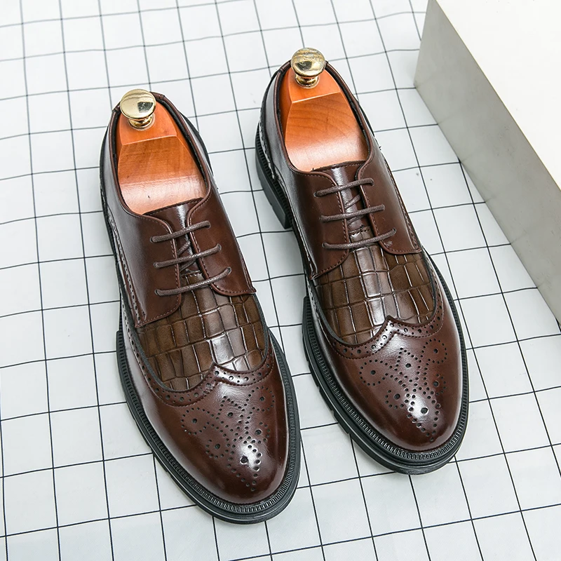 Мужские туфли оксфорды на толстой подошве Wingtip, Черные Кожаные броги, мужские деловые кожаные туфли, Классические деловые туфли на платформе для мужчин
Мужские туфли оксфорды на толстой подошве Wingtip, Черные Кожаные броги, мужские деловые кожаные туфли, Классические деловые туфли на платформе для мужчин