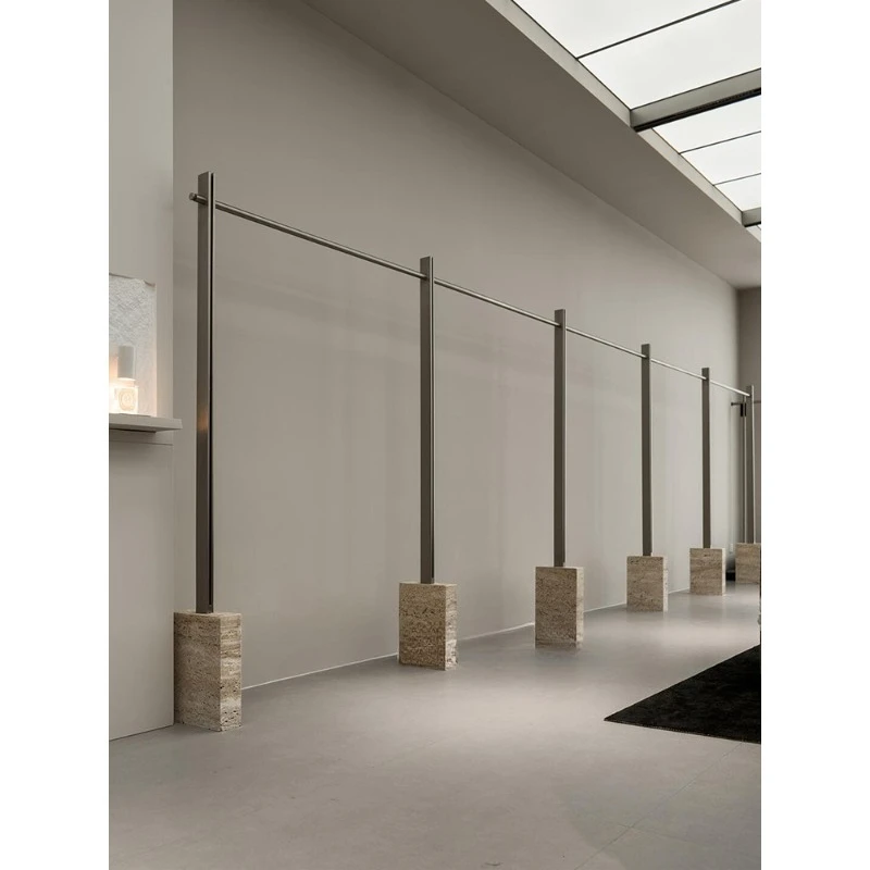 Special display rack for clothing stores, travertine floor racks, high-grade stainless steel wall racks, women's clothing store
Special display rack for clothing stores, travertine floor racks, high-grade stainless steel wall racks, women's clothing store