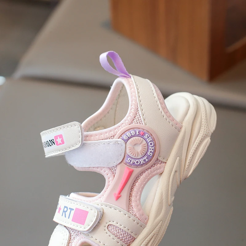 Girls Sandals 2025 New Sports Fashion Summer Princess Girls Children's Shoes Soft Sole Children's Beach Shoes
Girls Sandals 2025 New Sports Fashion Summer Princess Girls Children's Shoes Soft Sole Children's Beach Shoes