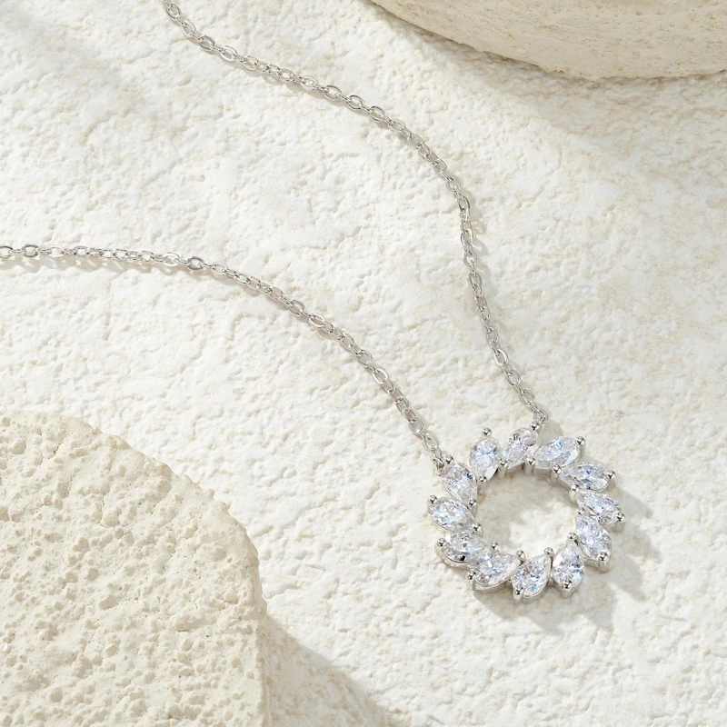 925 Silver Necklace with Precision-Engineered Horse-Eye Moissanite Pendant, Korean Style Women's Jewelry, Circle Choker Necklace
925 Silver Necklace with Precision-Engineered Horse-Eye Moissanite Pendant, Korean Style Women's Jewelry, Circle Choker Necklace