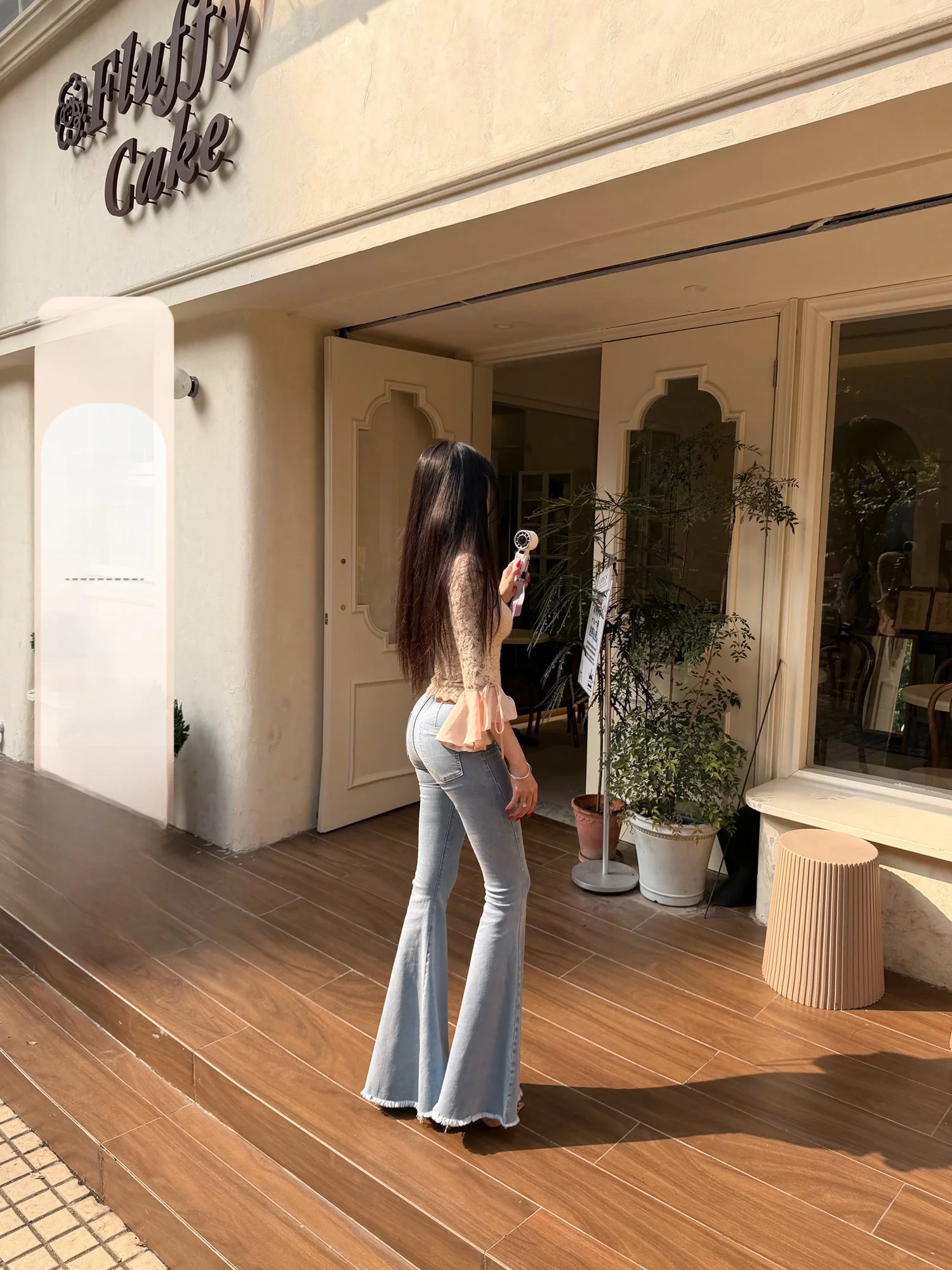 Женские джинсы-клеш с высокой талией, облегающие, с эффектом подтяжки ягодиц, повседневные, из синего хлопкового денима
Женские джинсы-клеш с высокой талией, облегающие, с эффектом подтяжки ягодиц, повседневные, из синего хлопкового денима