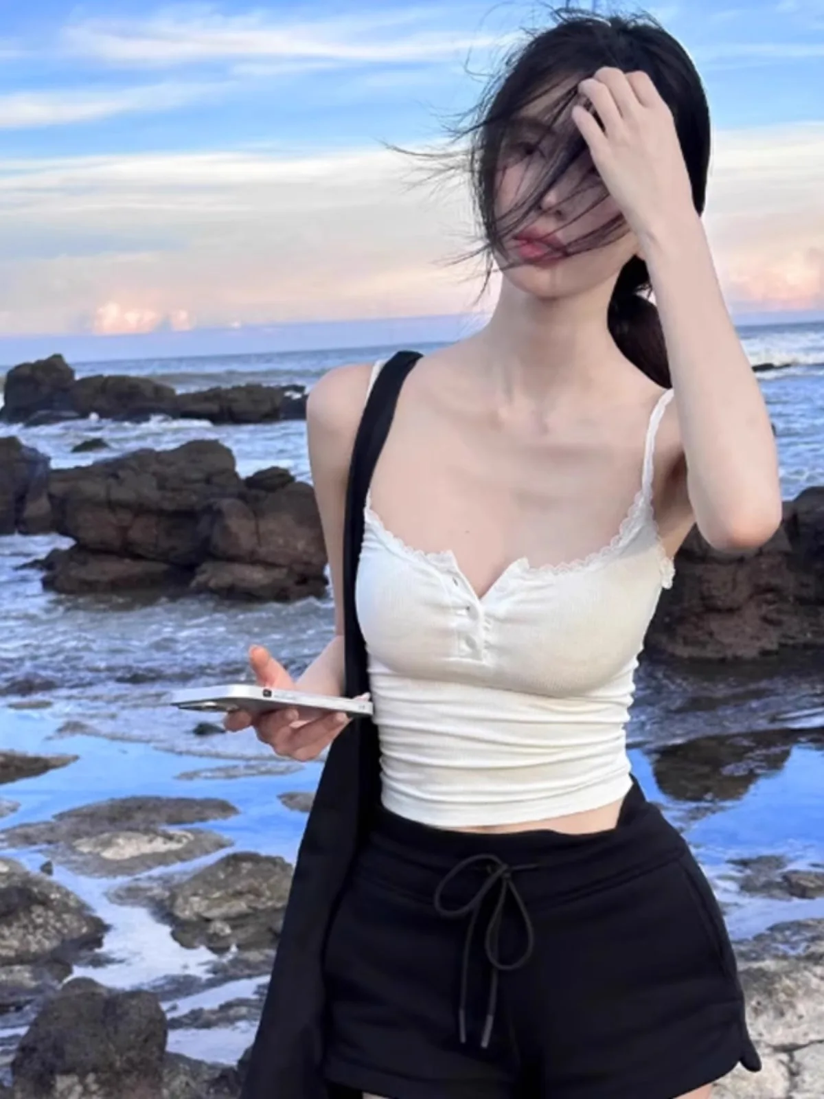 Сексуальный топ-майка с кружевной отделкой, облегающий, летний, базовый слой, нижнее белье, модный, для повседневной носки, однотонный
Сексуальный топ-майка с кружевной отделкой, облегающий, летний, базовый слой, нижнее белье, модный, для повседневной носки, однотонный