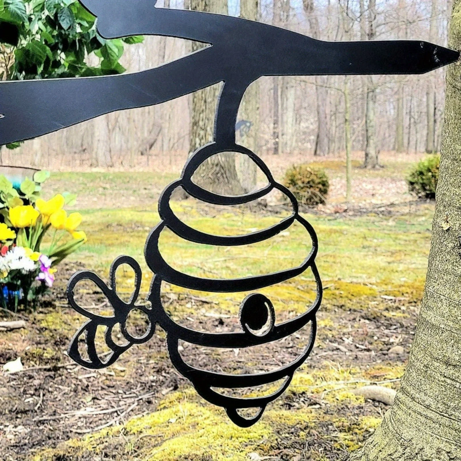 Metal Beehive Garden Stake - Art Deco Style Animal Theme Decor, Honey Bee Yard Art, Outdoor Lawn Ornament, Nature-Inspired Gift
Metal Beehive Garden Stake - Art Deco Style Animal Theme Decor, Honey Bee Yard Art, Outdoor Lawn Ornament, Nature-Inspired Gift