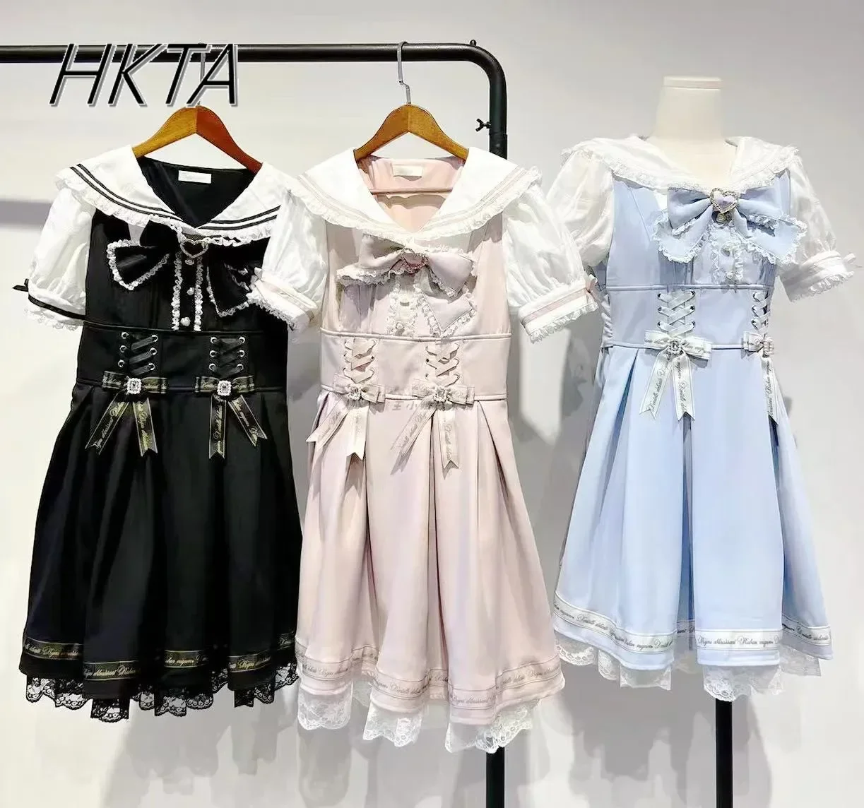 Japanese Style Summer Women's Dress Girl Sweet Sailor Collar Fashion Short Sleeve Dress Lolita Liz Dress Rhinestone Bow Dresses
Japanese Style Summer Women's Dress Girl Sweet Sailor Collar Fashion Short Sleeve Dress Lolita Liz Dress Rhinestone Bow Dresses