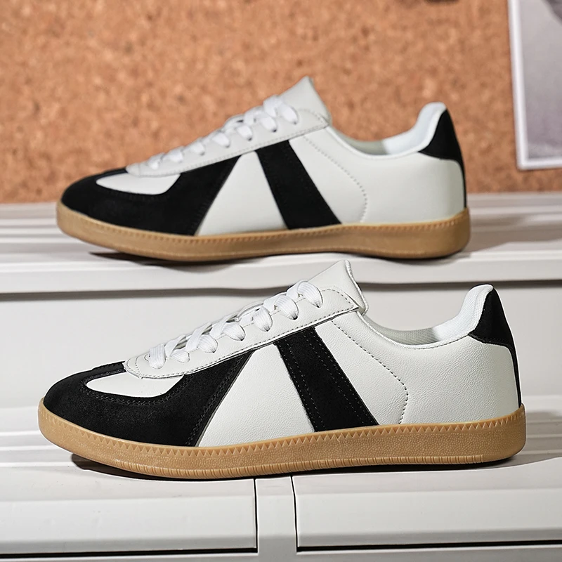 Summer breathable comfortable high-quality German training shoes2025new plus size casual sneakers lightweight couple style
Summer breathable comfortable high-quality German training shoes2025new plus size casual sneakers lightweight couple style