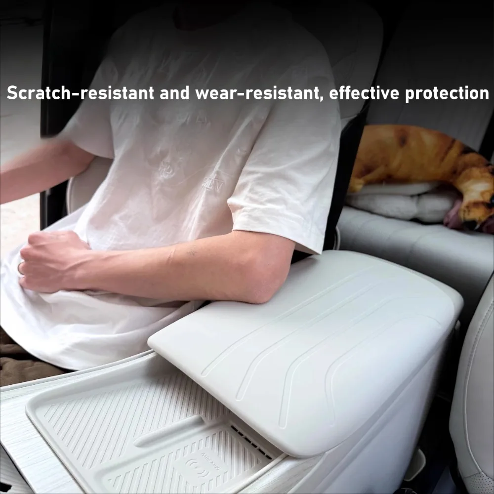 Car Central Control Armrest Box Cover, Wear-resistant Waterproof Silicone Protective Pad Cushion for Geely Galaxy E5 EX5 E.MAS 7
Car Central Control Armrest Box Cover, Wear-resistant Waterproof Silicone Protective Pad Cushion for Geely Galaxy E5 EX5 E.MAS 7