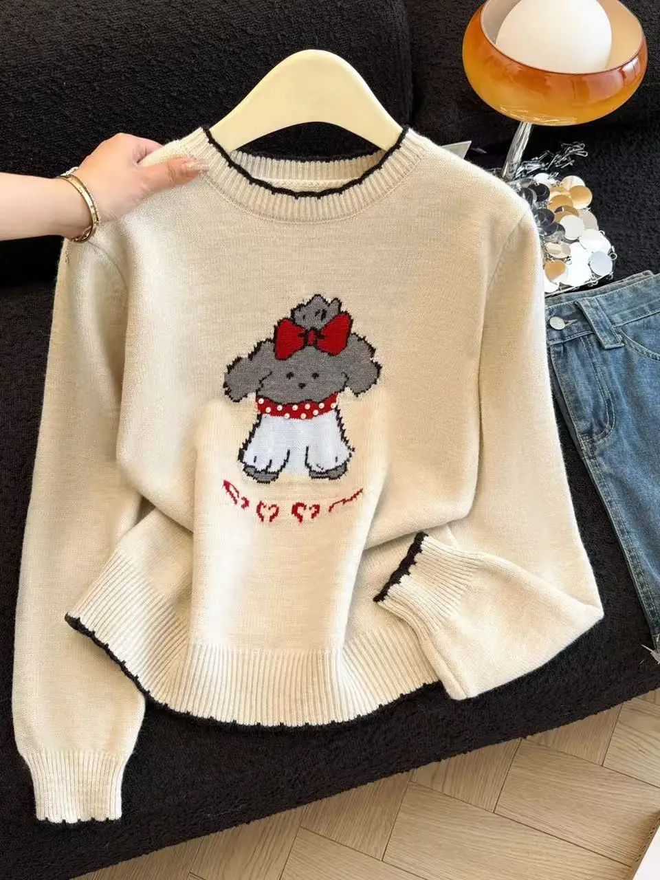 Korean Style Sweet round Neck Knitted Sweater Women's Soft Warm Long Sleeve Cartoon Dog Embroidery Design Overhead Top
Korean Style Sweet round Neck Knitted Sweater Women's Soft Warm Long Sleeve Cartoon Dog Embroidery Design Overhead Top
