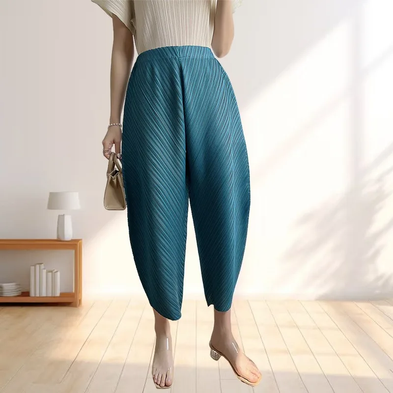 Miyake Pants Fashionable Versatile Pleated Stretch Radish Pants Comfortable Casual Loose Wide Leg Nine Points Large Elasticity
Miyake Pants Fashionable Versatile Pleated Stretch Radish Pants Comfortable Casual Loose Wide Leg Nine Points Large Elasticity