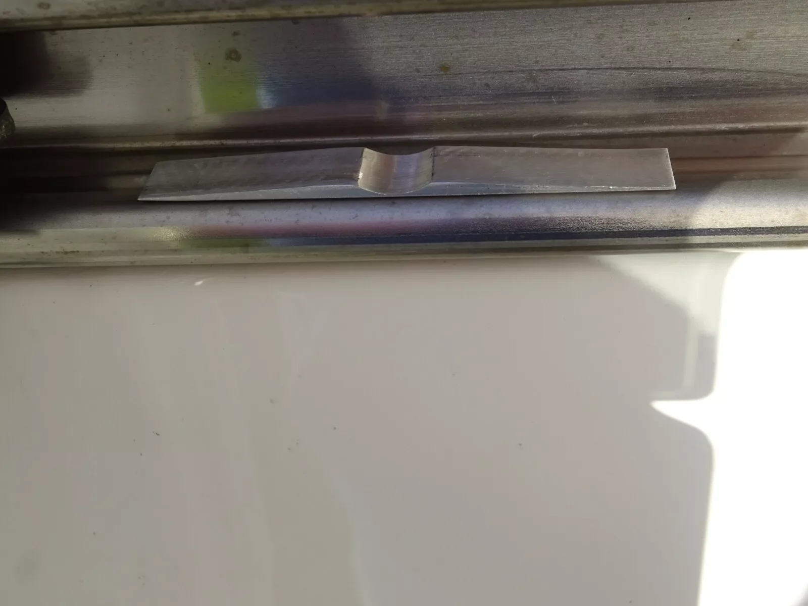 Motorhome Sliding Door Stop Door Stopper Device For Camper Van Sprinter Fait Ducato Ford Transit VW Crafter Sliding Door Fixing
Motorhome Sliding Door Stop Door Stopper Device For Camper Van Sprinter Fait Ducato Ford Transit VW Crafter Sliding Door Fixing