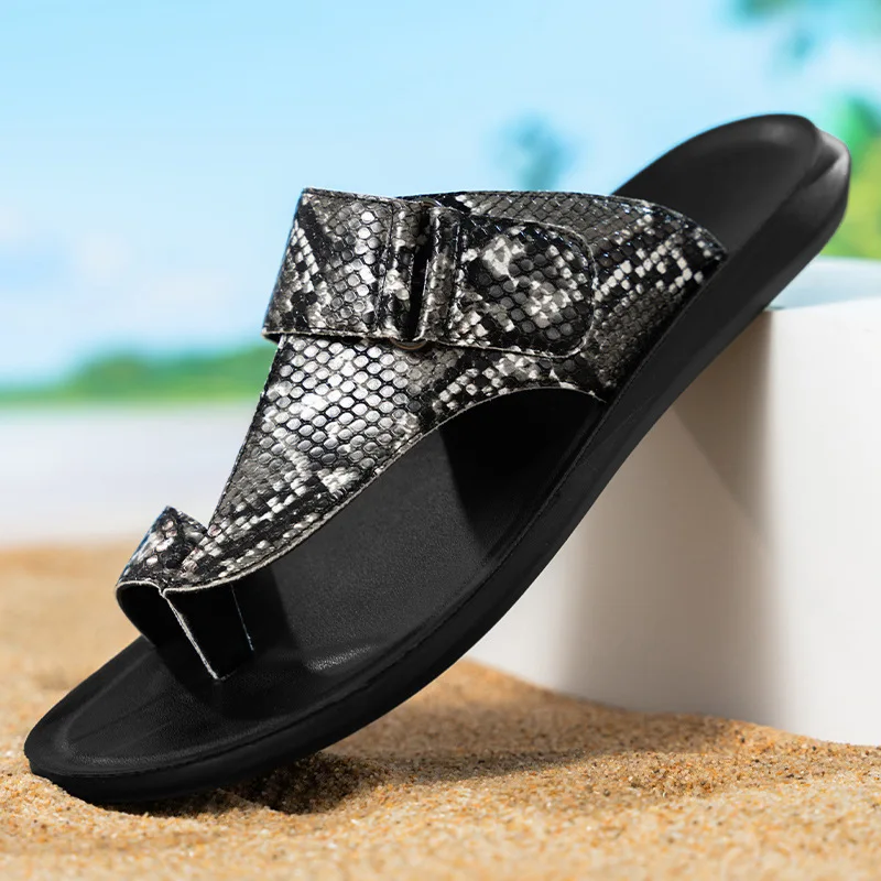 Popular large-size outerwear toe slippers summer new flat-bottomed non-slip flat-bottomed sandals
Popular large-size outerwear toe slippers summer new flat-bottomed non-slip flat-bottomed sandals