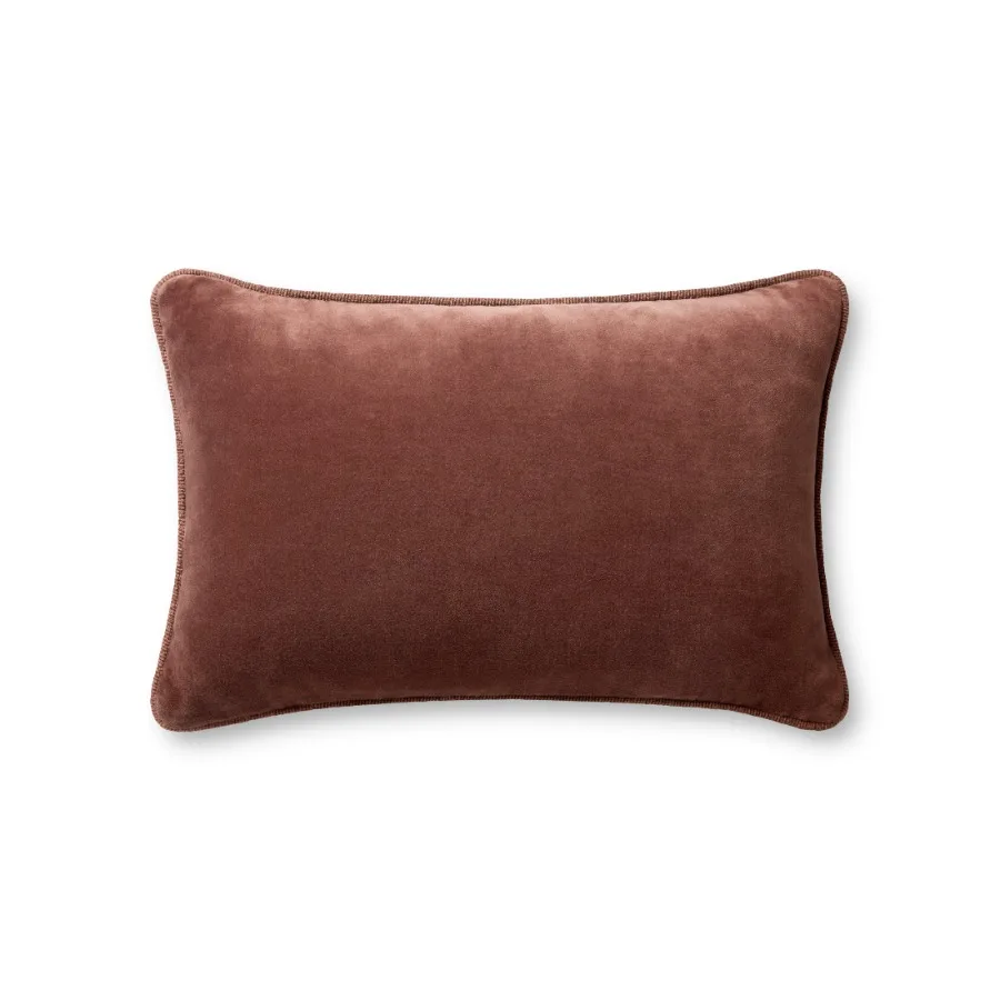 Liza Cinnamon 13'' x 21'' Decorative Pillow
Liza Cinnamon 13'' x 21'' Decorative Pillow
