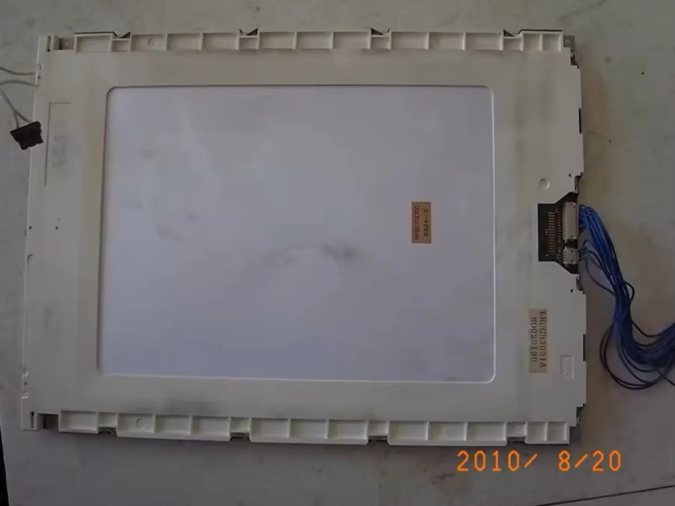 Оригинальный ЖК-экран LRUGB3031A
Оригинальный ЖК-экран LRUGB3031A