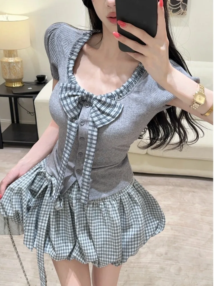 Sweet And Spicy Knot Short Sleeve Summer Outfit Unique Low Neck Flower Bud Short Skirt Pants Women's plus Size Set
Sweet And Spicy Knot Short Sleeve Summer Outfit Unique Low Neck Flower Bud Short Skirt Pants Women's plus Size Set