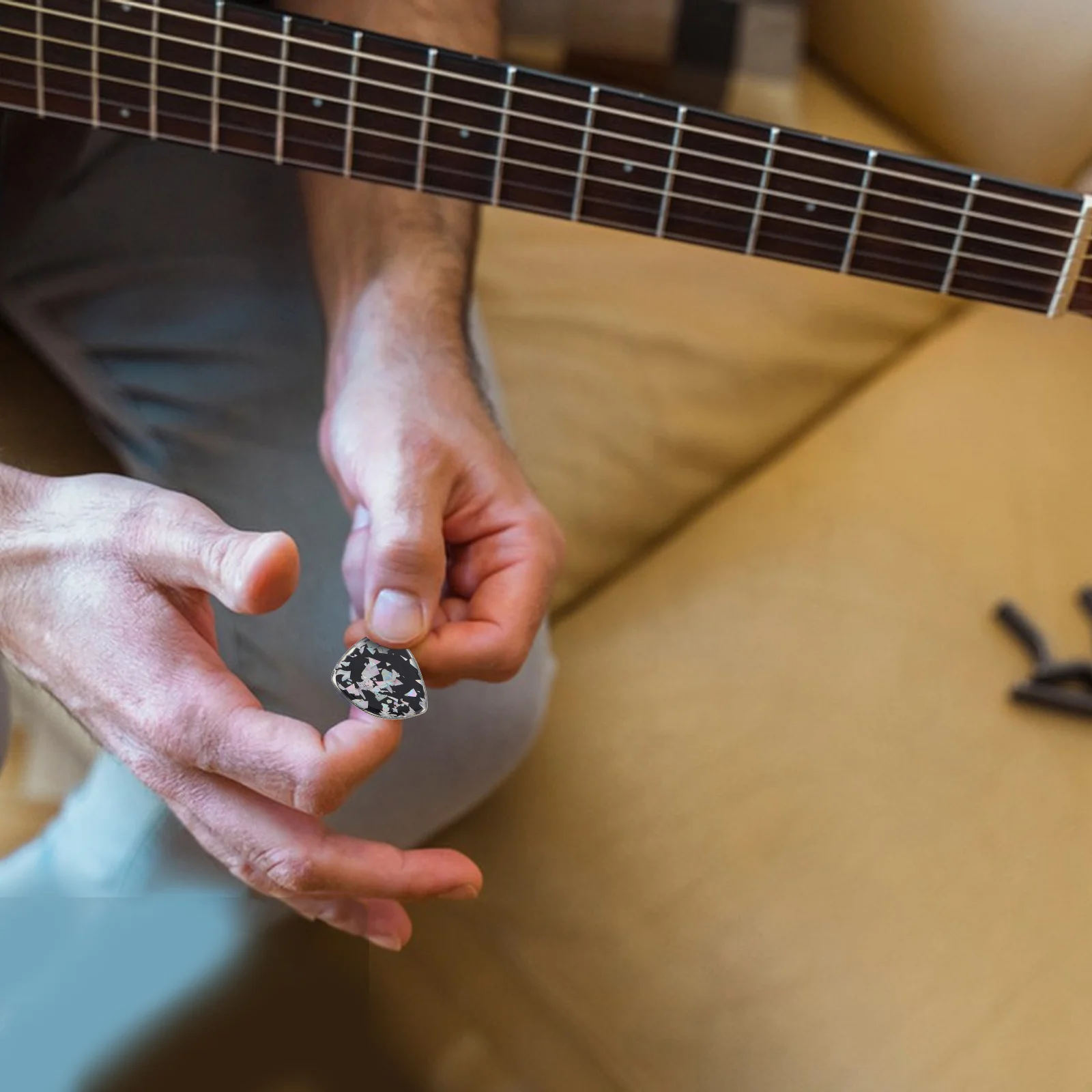 2Pcs Durable Resin Guitar Picks Thick Design Bass Electric Guitar Non Slip for Performance Recording Thumb Picks Set
2Pcs Durable Resin Guitar Picks Thick Design Bass Electric Guitar Non Slip for Performance Recording Thumb Picks Set