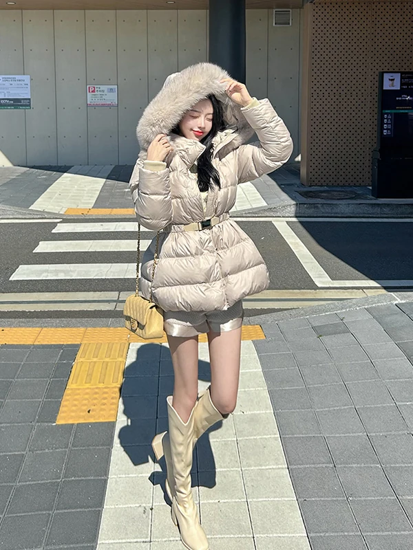 Khaki Mid-Length Women's down Jacket Winter New Style Waist-Cinching Slim Fit Large Fur Collar Super Beautiful Thick Outerwear
Khaki Mid-Length Women's down Jacket Winter New Style Waist-Cinching Slim Fit Large Fur Collar Super Beautiful Thick Outerwear