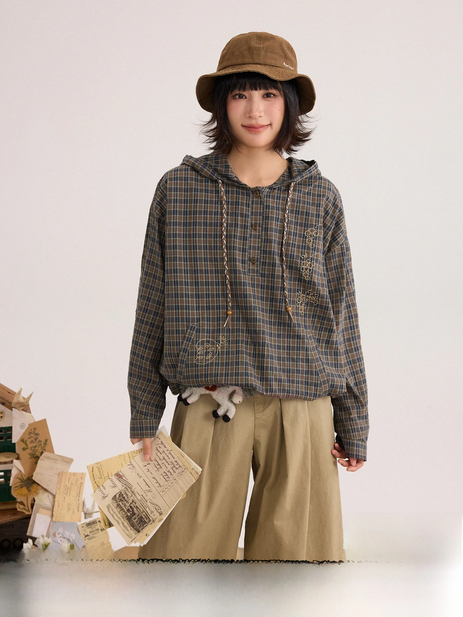 Retro Cotton Plaid Hooded Shirt Women's Casual Breathable Spring Fashion Design Original Volcano Ladies' Shirt
Retro Cotton Plaid Hooded Shirt Women's Casual Breathable Spring Fashion Design Original Volcano Ladies' Shirt