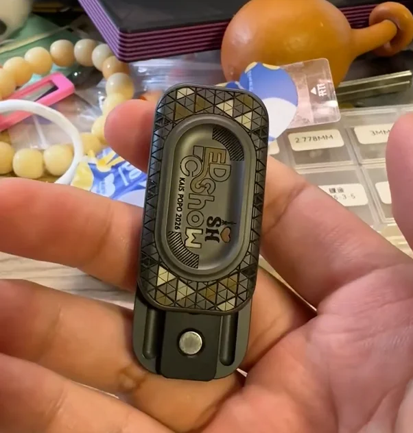 Used EDC POPO Sugar Shanghai Mark fidget slider decompression toy
Used EDC POPO Sugar Shanghai Mark fidget slider decompression toy