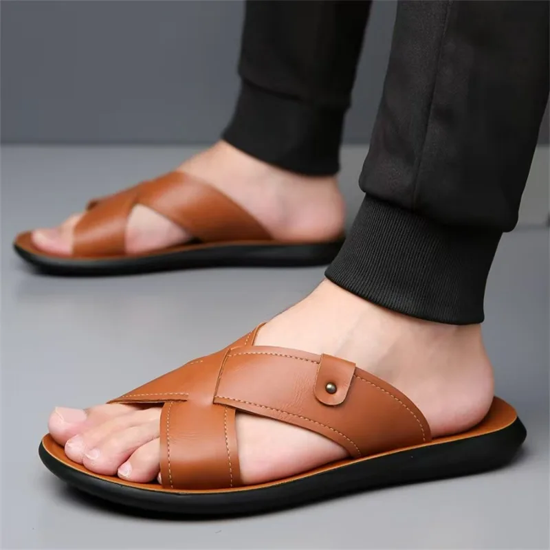 New Arrivals Italian Leather Slippers for Men Summer Hotel Beach High Quality Slip on Light Flats Male Flip Flops Big Size 38-47
New Arrivals Italian Leather Slippers for Men Summer Hotel Beach High Quality Slip on Light Flats Male Flip Flops Big Size 38-47