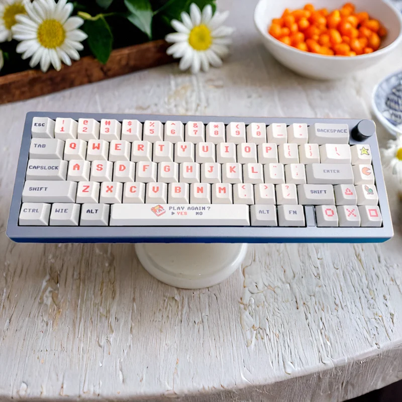Retro red and white machine original height keycap pbt sublimation adaptation 104/68/87/98 mechanical keyboard
Retro red and white machine original height keycap pbt sublimation adaptation 104/68/87/98 mechanical keyboard