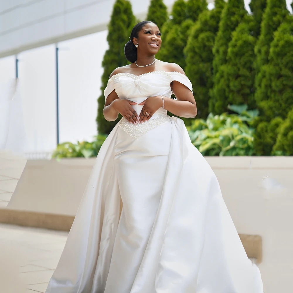 Plus Size Beaded Off the Shoulder Mermaid Bridal Dresses Vintage Detachable Train Africa Women Satin Wedding Gowns Customized
Plus Size Beaded Off the Shoulder Mermaid Bridal Dresses Vintage Detachable Train Africa Women Satin Wedding Gowns Customized