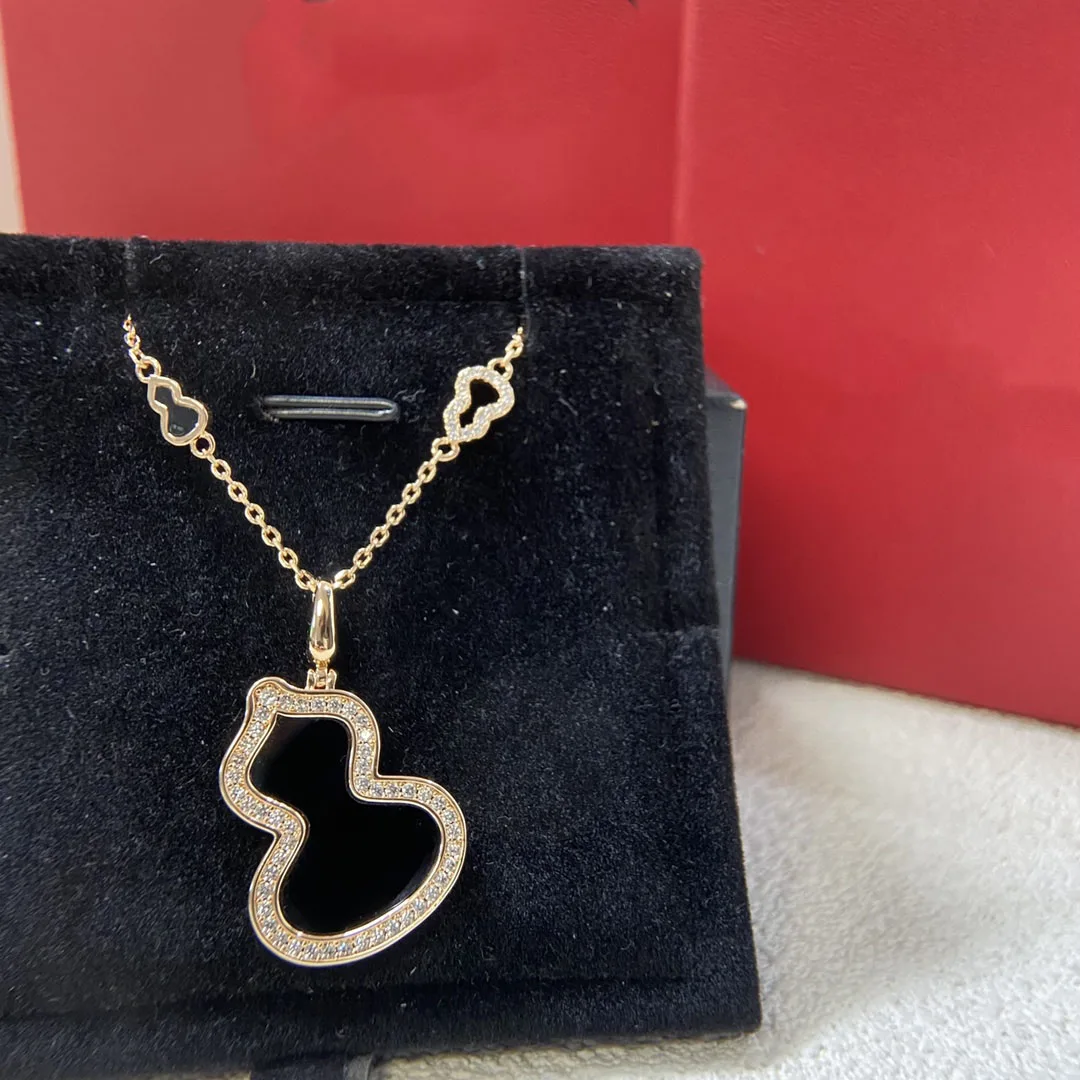 2025 Charming 925 Silver Classic Trendy High Luxury Versatile Necklace for Women Create Your Own Style Statement
2025 Charming 925 Silver Classic Trendy High Luxury Versatile Necklace for Women Create Your Own Style Statement