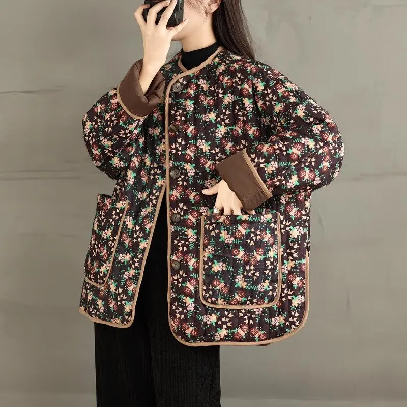 Retro Short Printed Cotton Jacket Women's Floral New Year's Clothing 2024 Winter Loose Oversized Casual Warm Coat Outerwear A455
Retro Short Printed Cotton Jacket Women's Floral New Year's Clothing 2024 Winter Loose Oversized Casual Warm Coat Outerwear A455
