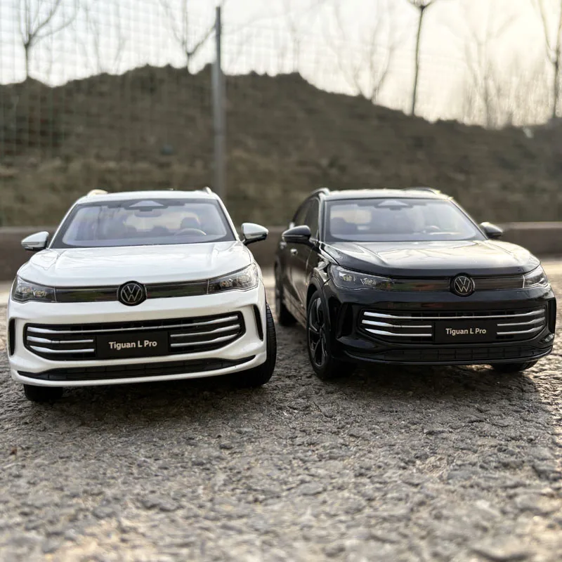 1:18 Original Model,SAIC Volkswagen Tiguan L Pro 2024,Alloy Car Model for Display,Gift and Collections
1:18 Original Model,SAIC Volkswagen Tiguan L Pro 2024,Alloy Car Model for Display,Gift and Collections