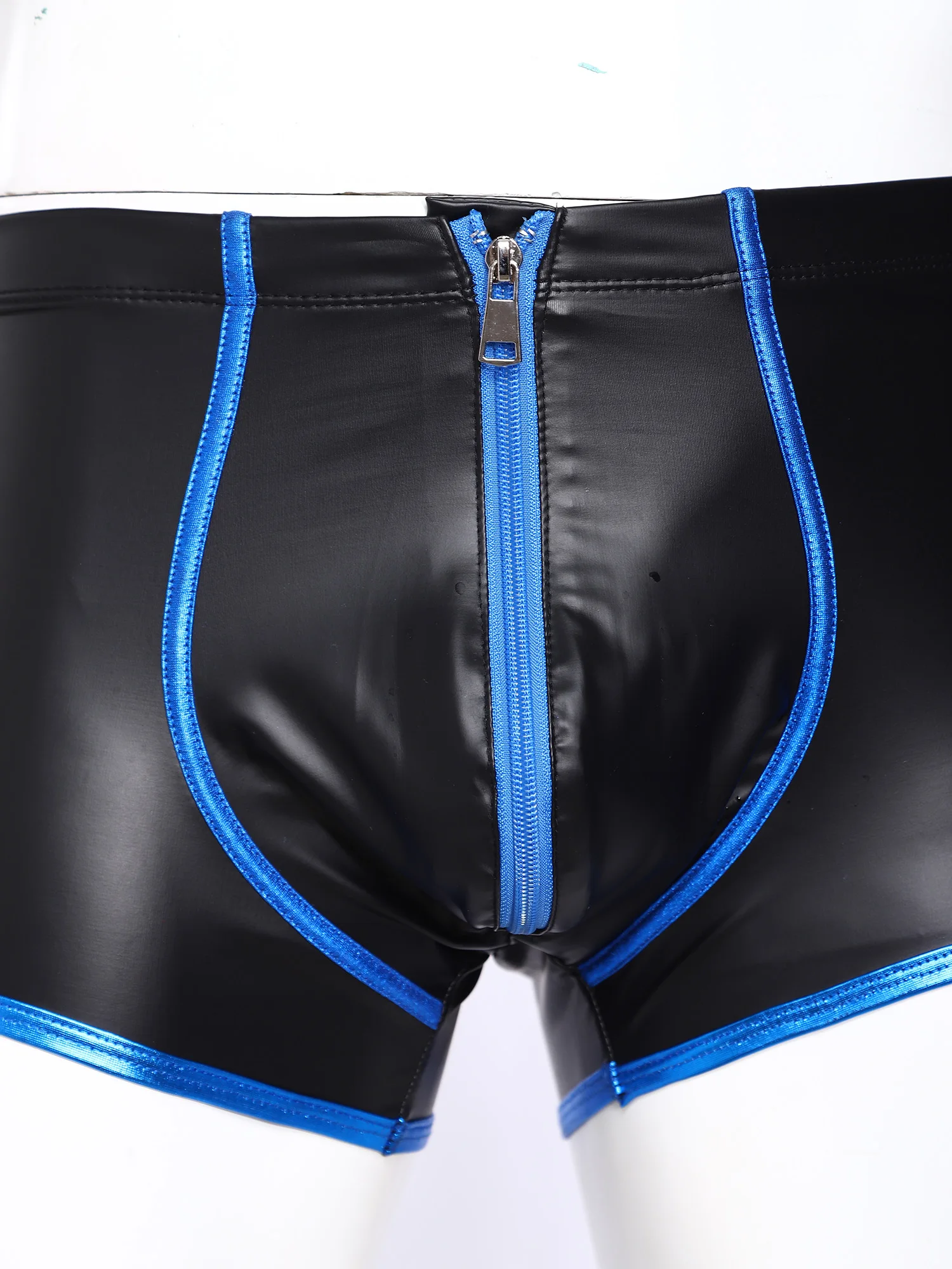 Men Low Rise Boxer Shorts Underwear Bulge Pouch with Zipper Matte PU Leather Briefs Nightwear for Club Rave Party
Men Low Rise Boxer Shorts Underwear Bulge Pouch with Zipper Matte PU Leather Briefs Nightwear for Club Rave Party