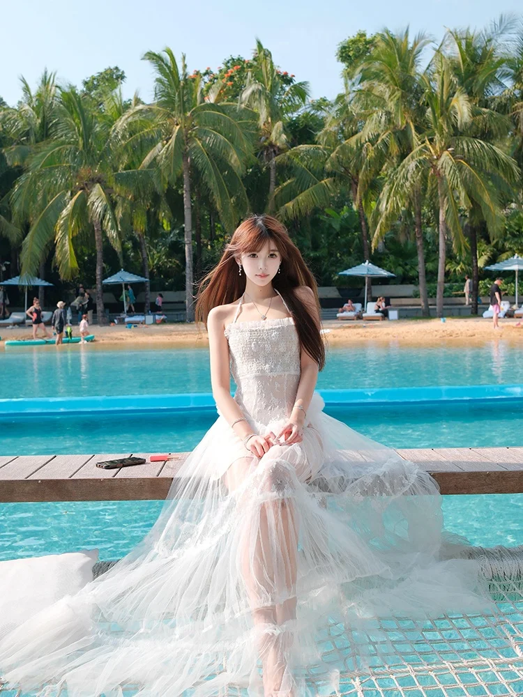 Bralette Neck Lace Embroidery Dress Beach Vacation Style Maxi Skirt Gown Women's Elegant Atmosphere Mesh Splicing Dress
Bralette Neck Lace Embroidery Dress Beach Vacation Style Maxi Skirt Gown Women's Elegant Atmosphere Mesh Splicing Dress