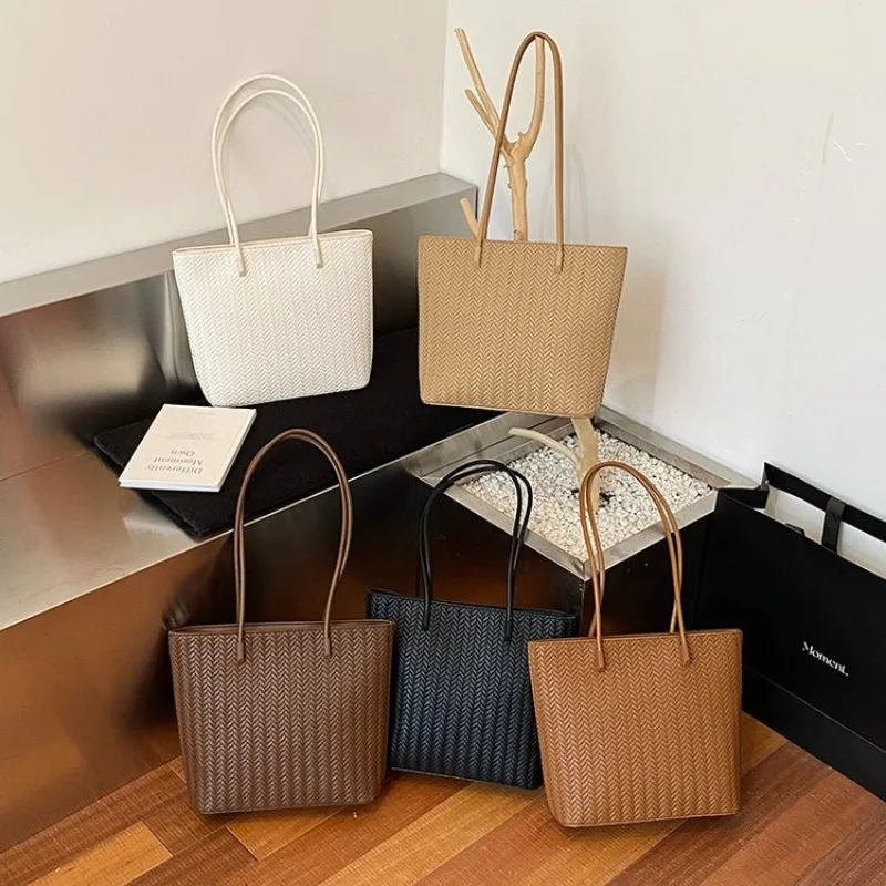Best Superstar Show Leather Diaper Bag Fashionable Vintage Crossbody Purse Women Casual Solid Color For Shopping Commuter
Best Superstar Show Leather Diaper Bag Fashionable Vintage Crossbody Purse Women Casual Solid Color For Shopping Commuter