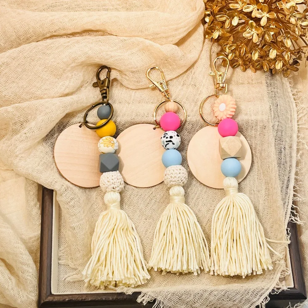 Декоративный кулон, силиконовый ручной работы в скандинавском стиле, круглый деревянный чип, бусина, сумка с кисточками, декоративный кулон, брелок, кулон
Декоративный кулон, силиконовый ручной работы в скандинавском стиле, круглый деревянный чип, бусина, сумка с кисточками, декоративный кулон, брелок, кулон
