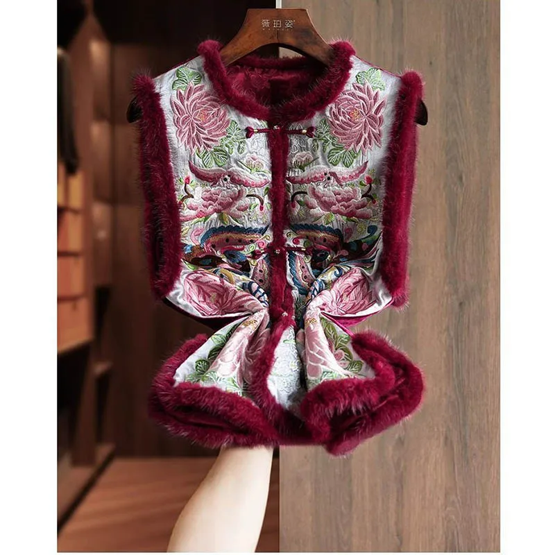 Cotton Padded Warm Comfortable Chinese Cotton Vest Women's wWinter Thickened Heavy Industry National Wind Embroidered Vest Coat
Cotton Padded Warm Comfortable Chinese Cotton Vest Women's wWinter Thickened Heavy Industry National Wind Embroidered Vest Coat