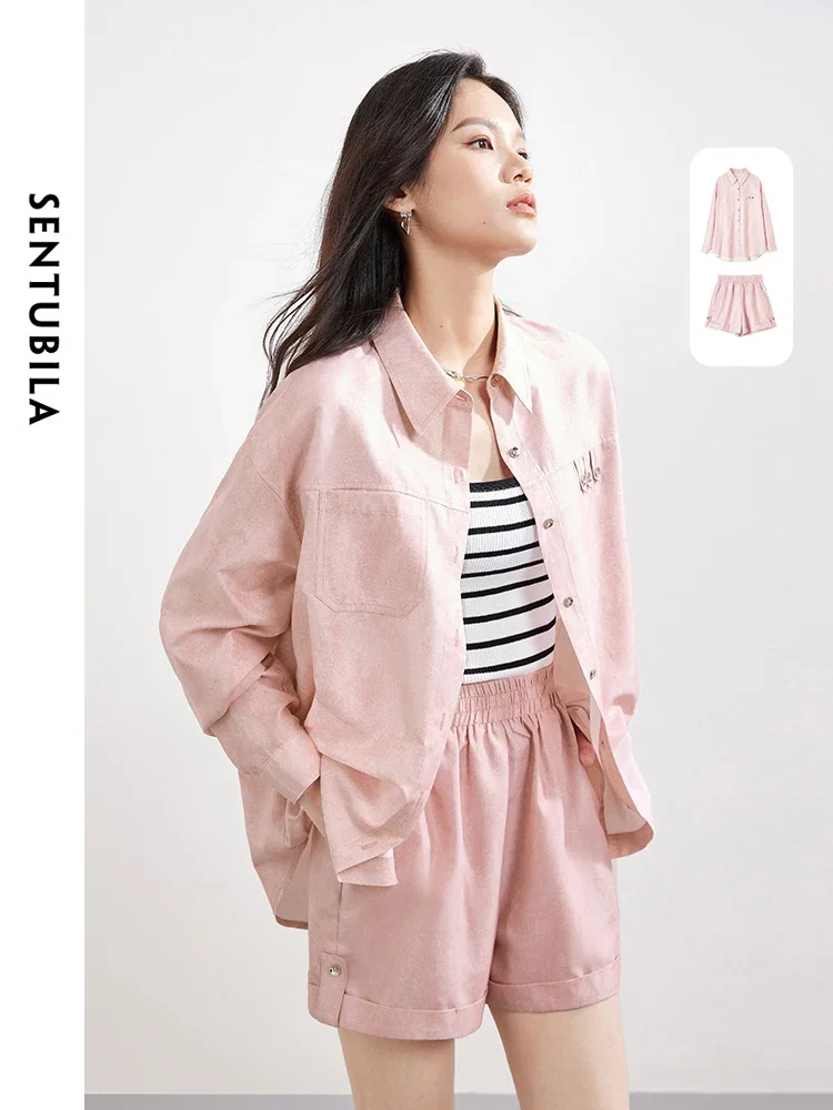 SENTUBILA Women Pink Shirt Shorts Set Long Sleeve Oversized Shirts Elastic Waist Shorts 2025 Summer Matching Set 151Z58353X
SENTUBILA Women Pink Shirt Shorts Set Long Sleeve Oversized Shirts Elastic Waist Shorts 2025 Summer Matching Set 151Z58353X