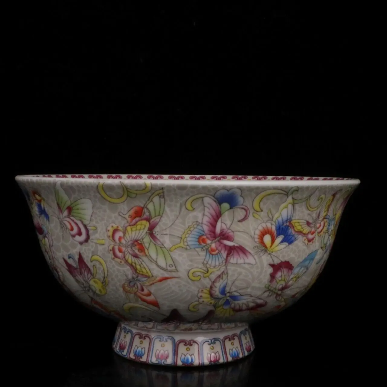 4.7" Collect Chinese Famille Rose Porcelain Animal Butterflylotus Flower Bowl
4.7" Collect Chinese Famille Rose Porcelain Animal Butterflylotus Flower Bowl