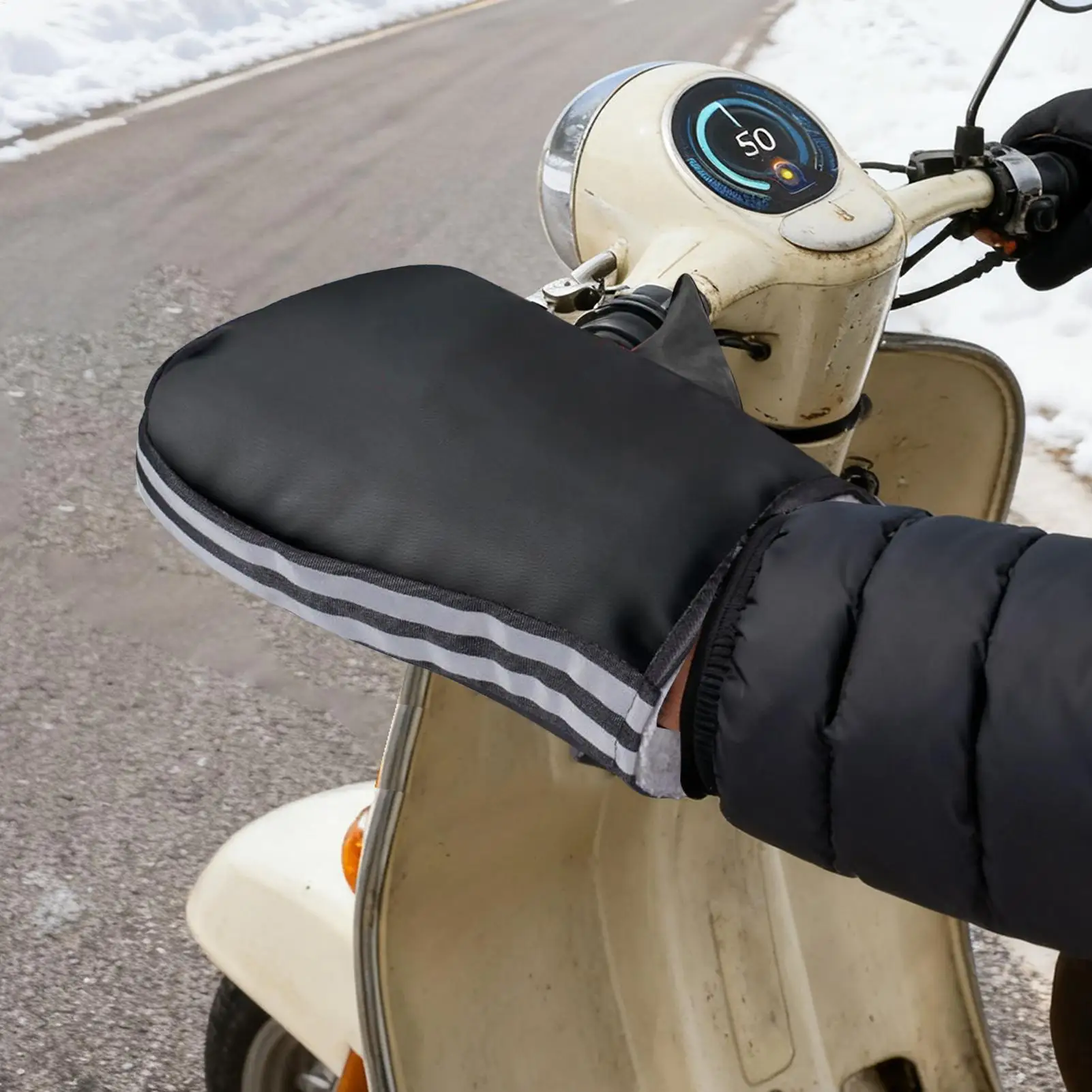 Motorcycle Scooter Thick Warm Handlebar Muff Grip Handle Bar Muff Rainproof Riding Protective Winter Warmer Thermal Cover Gloves
Motorcycle Scooter Thick Warm Handlebar Muff Grip Handle Bar Muff Rainproof Riding Protective Winter Warmer Thermal Cover Gloves