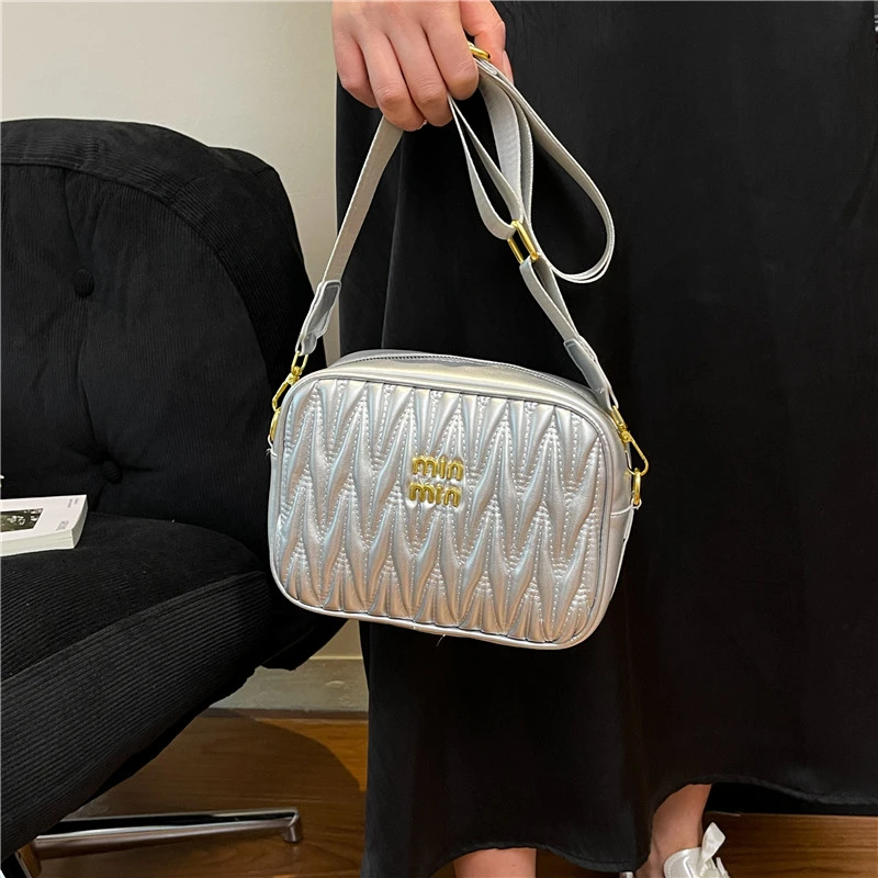 Popular Classic Women's Handbag In Soft Leather, Elegant Shoulder Bag By Luxury Brand, Famous Designer Messenger 
Popular Classic Women's Handbag In Soft Leather, Elegant Shoulder Bag By Luxury Brand, Famous Designer Messenger