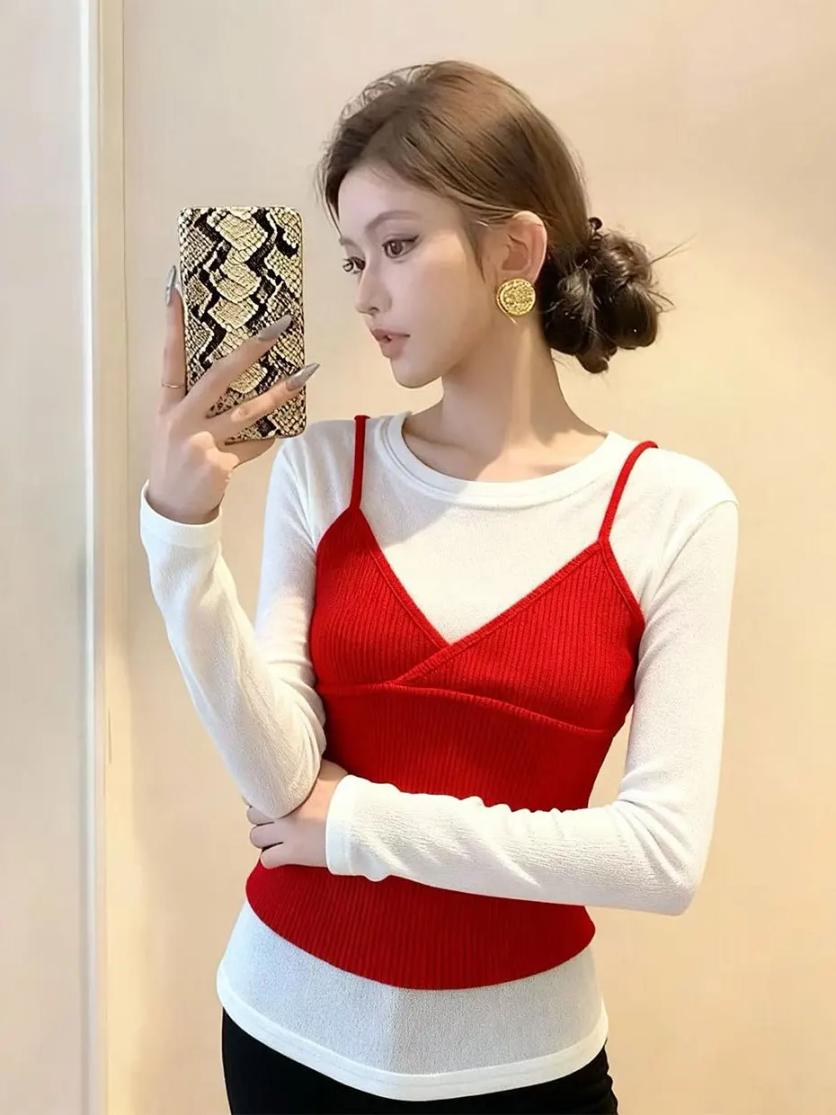 Korean Style Knitted Long Sleeve Base Shirt Red Top Women's Fashion Spring New Arrival Layering Capri Pants Two Piece Set
Korean Style Knitted Long Sleeve Base Shirt Red Top Women's Fashion Spring New Arrival Layering Capri Pants Two Piece Set