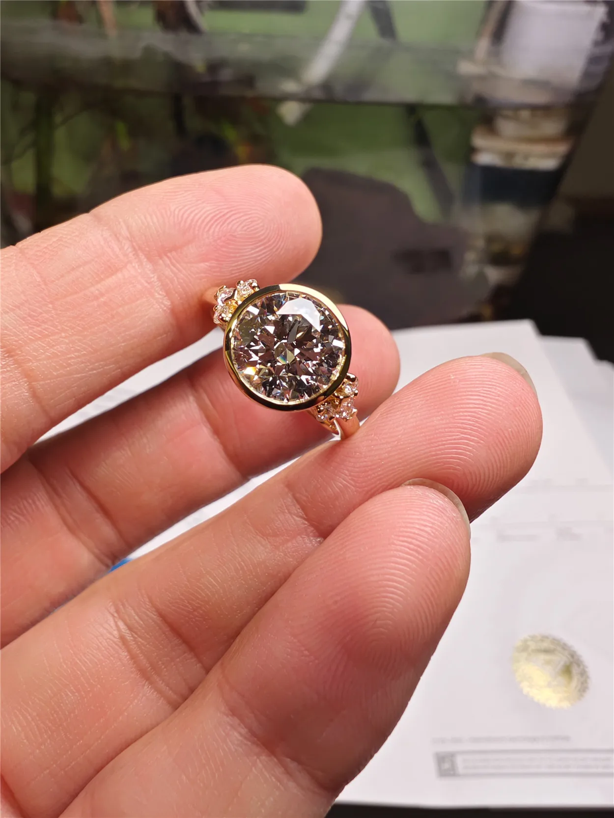 18K Solid Real Gold 3CT Round Lab-Grown Diamond IGI Bubble Diamond Ring Engagement Ring Jewelry Custom Wholesale
18K Solid Real Gold 3CT Round Lab-Grown Diamond IGI Bubble Diamond Ring Engagement Ring Jewelry Custom Wholesale