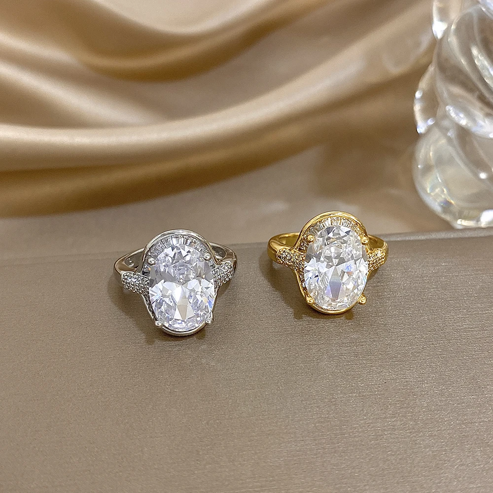 DODOHAO Luxury Shining Big Round Zircon Gold Plated Ring Women Elegant Geometric Adjustable Knuckle Ring Wedding Bridal Jewelry
DODOHAO Luxury Shining Big Round Zircon Gold Plated Ring Women Elegant Geometric Adjustable Knuckle Ring Wedding Bridal Jewelry