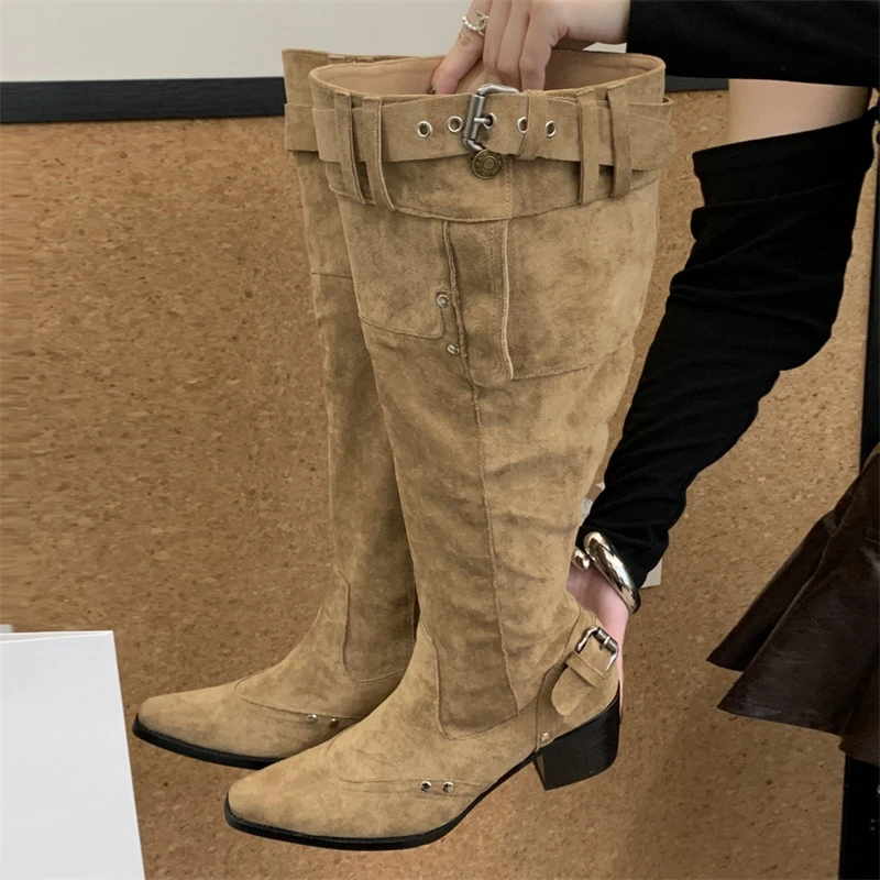 Eilyken/Винтажные женские сапоги до колена, модный дизайн, женская обувь на квадратном низком каблуке с пряжкой и ремешком, Zapatos De Mujer
Eilyken/Винтажные женские сапоги до колена, модный дизайн, женская обувь на квадратном низком каблуке с пряжкой и ремешком, Zapatos De Mujer
