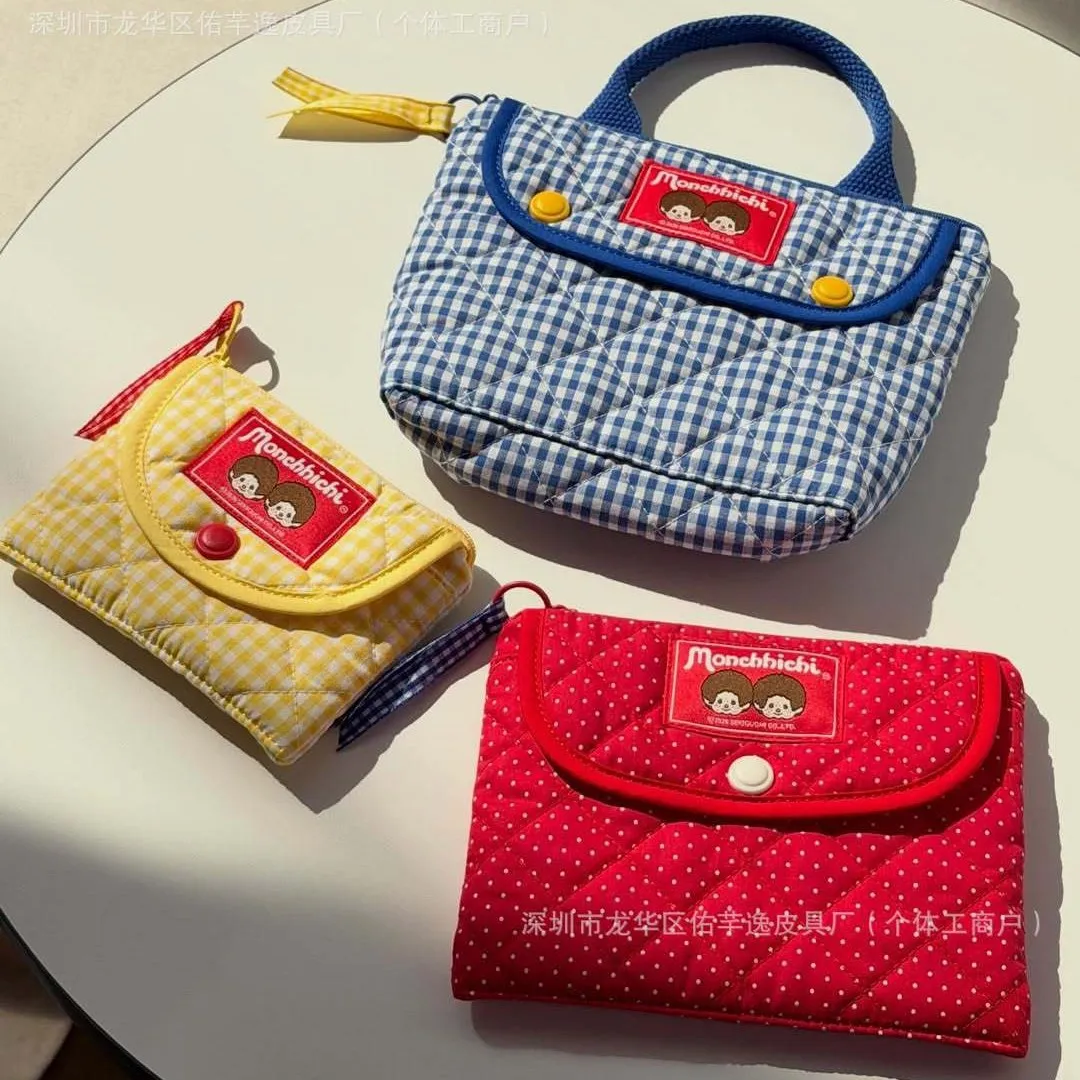 Cartoon Cute Mengqiqi Handheld Makeup Bag Portable 3-Piece Set Storage Bag Cute Grid Zero Wallet Gift
Cartoon Cute Mengqiqi Handheld Makeup Bag Portable 3-Piece Set Storage Bag Cute Grid Zero Wallet Gift