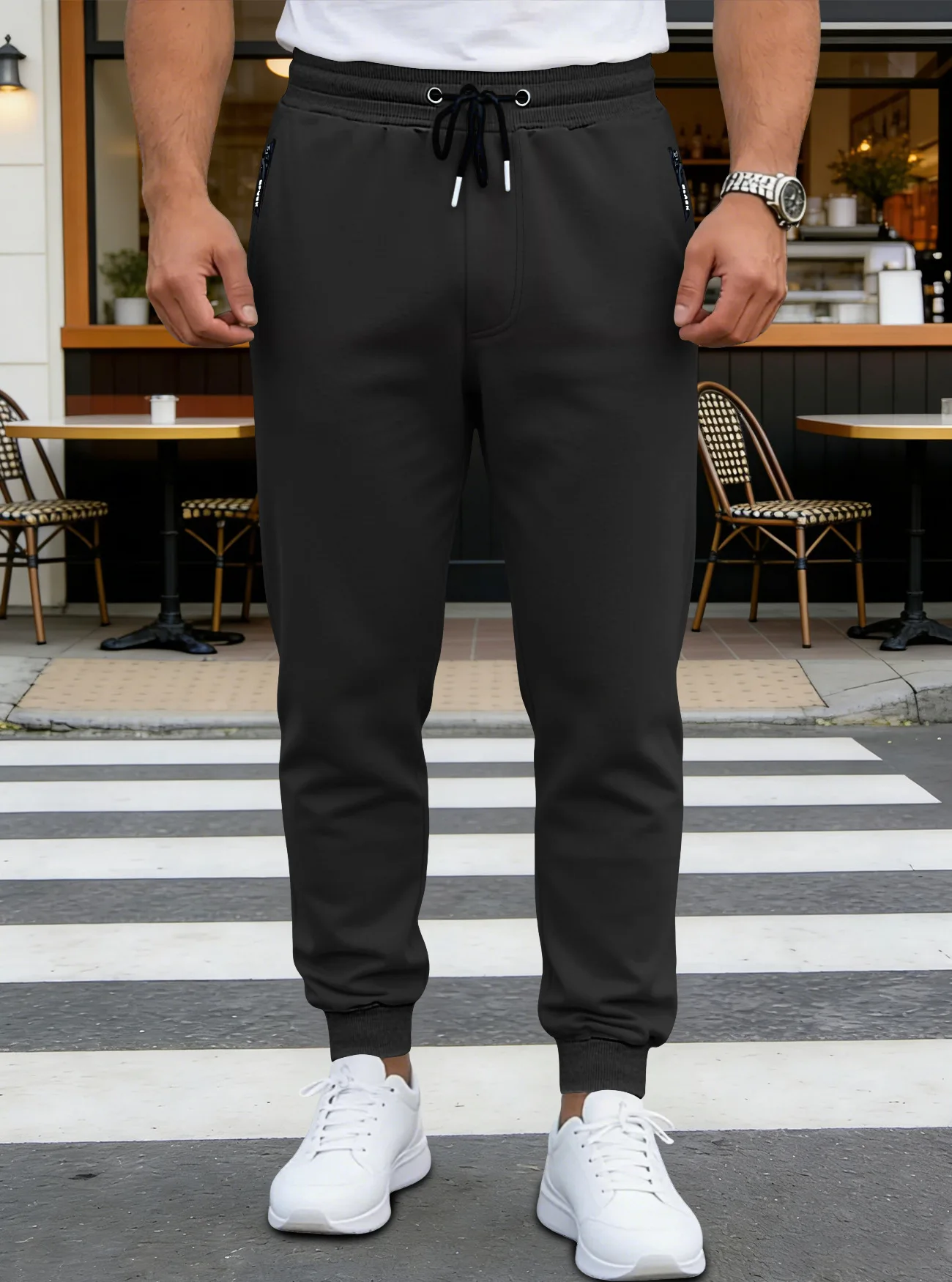 New summer men's breathable and comfortable slim-fit elastic waist drawstring design fitness and sports running straight-leg pan
New summer men's breathable and comfortable slim-fit elastic waist drawstring design fitness and sports running straight-leg pan