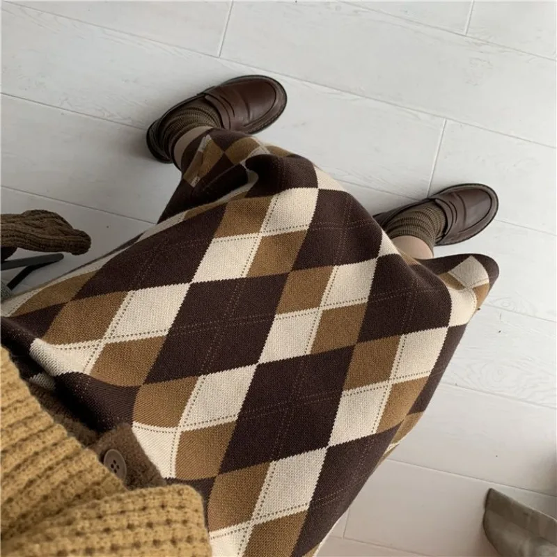 New Knitted Plaid Skirt Women Autumn Winter Korean Fashion Elegant Slim High Waist Wrapped Hip Straight Skirts Casual Jupe
New Knitted Plaid Skirt Women Autumn Winter Korean Fashion Elegant Slim High Waist Wrapped Hip Straight Skirts Casual Jupe