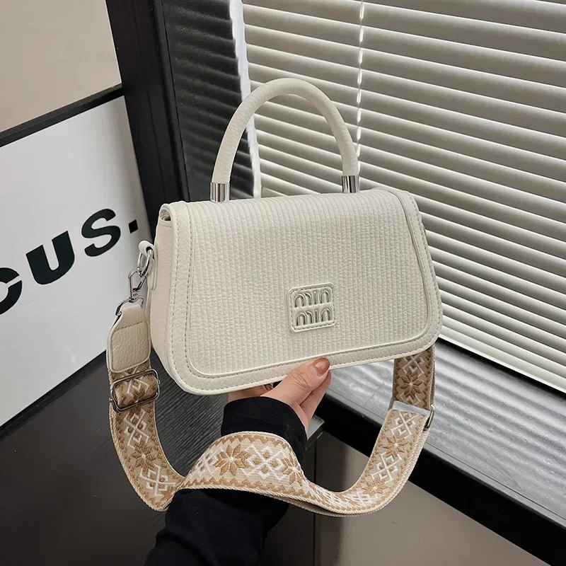 Solid Color Minimalist Square Bag-Luxury Designer Top Handle Crossbody Purse for Women,Elegant Work & Weekend Shoulder Handbag
Solid Color Minimalist Square Bag-Luxury Designer Top Handle Crossbody Purse for Women,Elegant Work & Weekend Shoulder Handbag