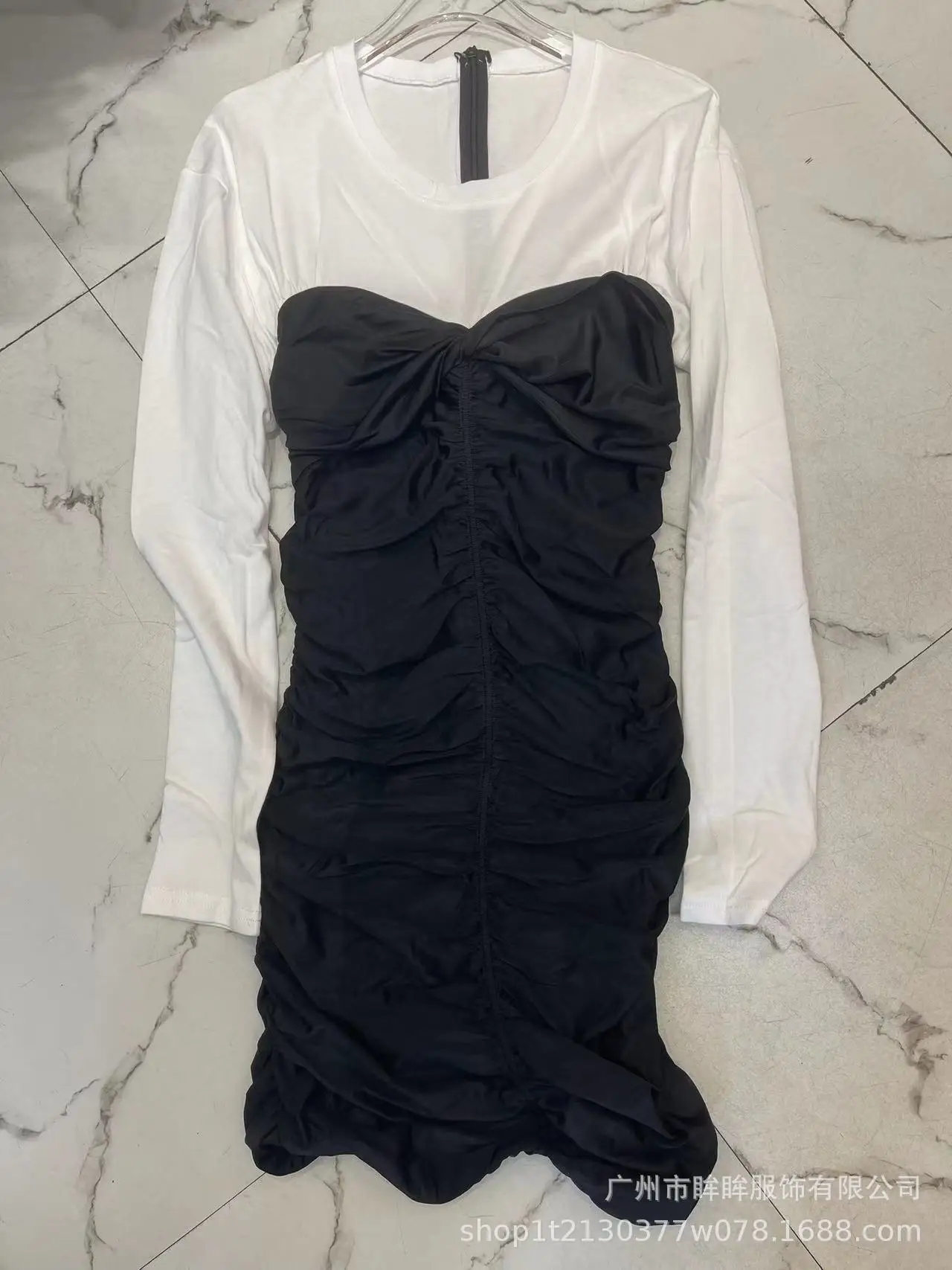 2024 Spring Summer Black And White Patchwork Pleated Short Dress Elegant Women Sexy Fake Two Pieces Cotton Shirt Dress F622
2024 Spring Summer Black And White Patchwork Pleated Short Dress Elegant Women Sexy Fake Two Pieces Cotton Shirt Dress F622