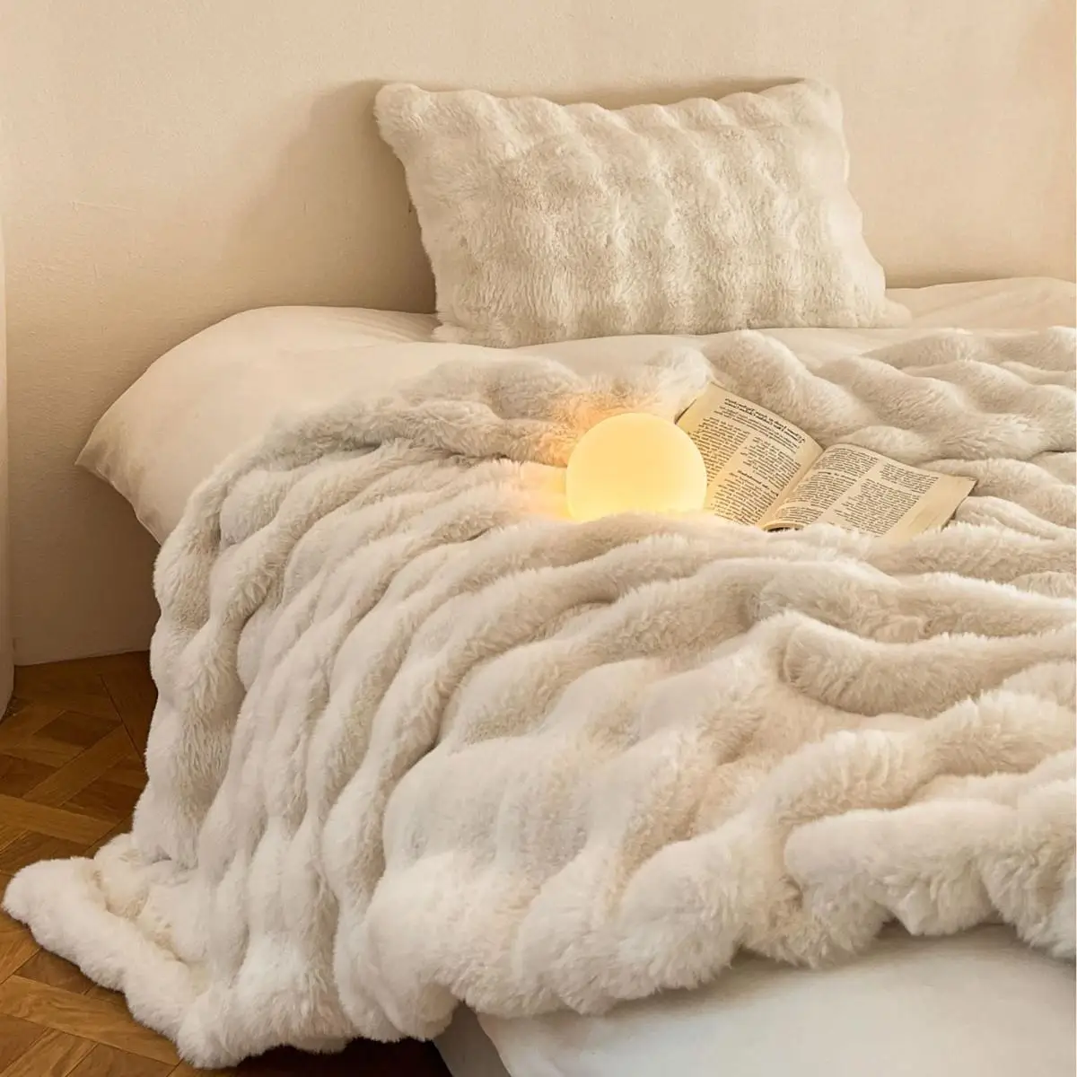 Tuscan Ladyhouse Imitation Fur Rabbit Velvet Blanket Sofa Blanket Casual Nap Blanket Large Bubble Blanket Cover Quilt
Tuscan Ladyhouse Imitation Fur Rabbit Velvet Blanket Sofa Blanket Casual Nap Blanket Large Bubble Blanket Cover Quilt