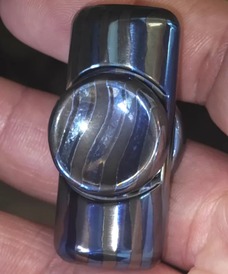 Used EDC TNT Zircuti Q Rod10off spinner fidget decompression toy
Used EDC TNT Zircuti Q Rod10off spinner fidget decompression toy