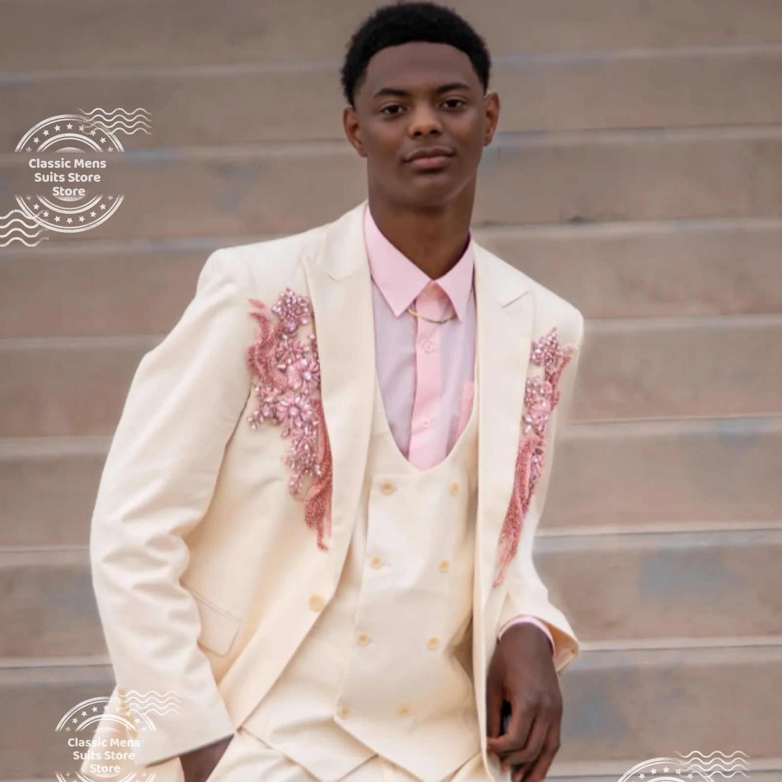 Customized Crystal Gem Men Suits 2 Pieces Sets Male Party Blazers Elegant Groom Wedding Tuxedos Slim Applique trajes para hombre
Customized Crystal Gem Men Suits 2 Pieces Sets Male Party Blazers Elegant Groom Wedding Tuxedos Slim Applique trajes para hombre